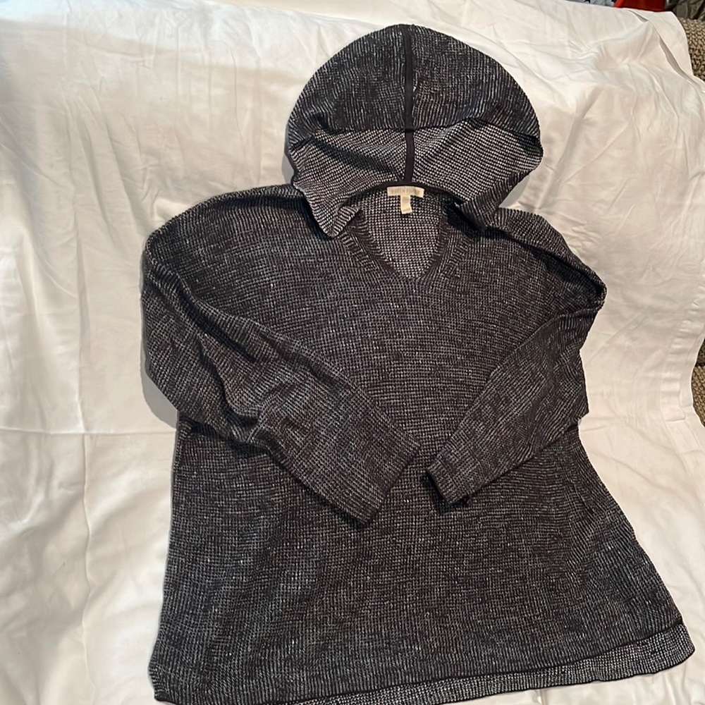 EILEEN FISHER Black Hooded High-Low Sweater. Linen/Cotton blend. Size XL